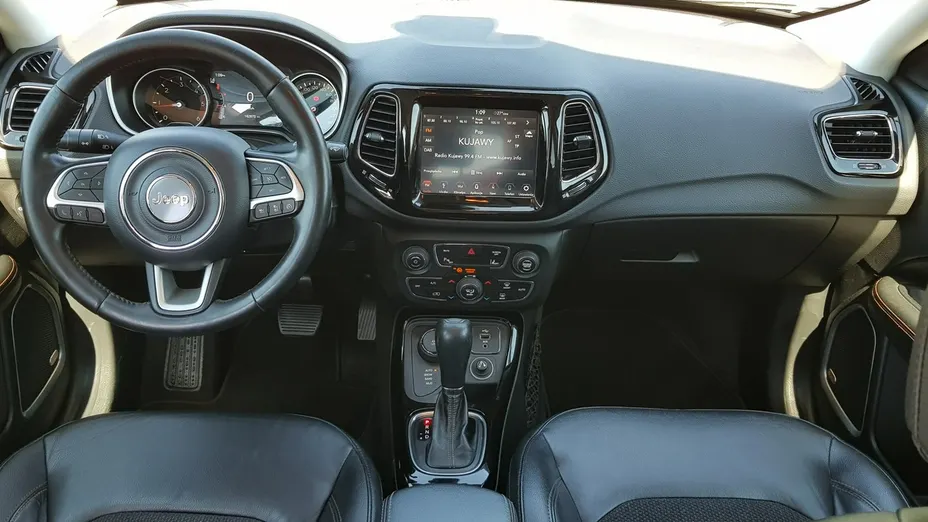 JEEP Compass -