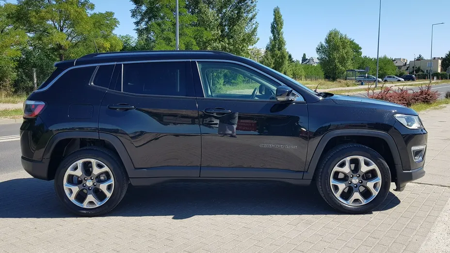 JEEP Compass -