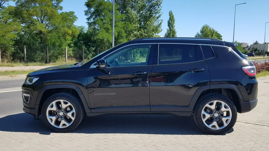 JEEP Compass -