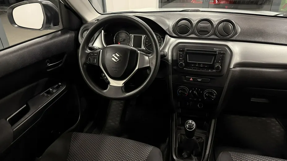 SUZUKI Vitara -