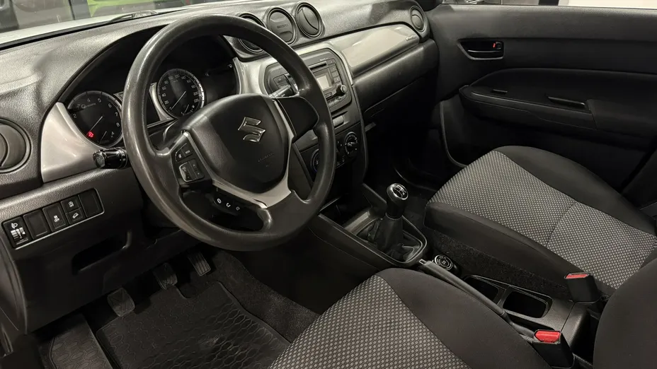 SUZUKI Vitara -