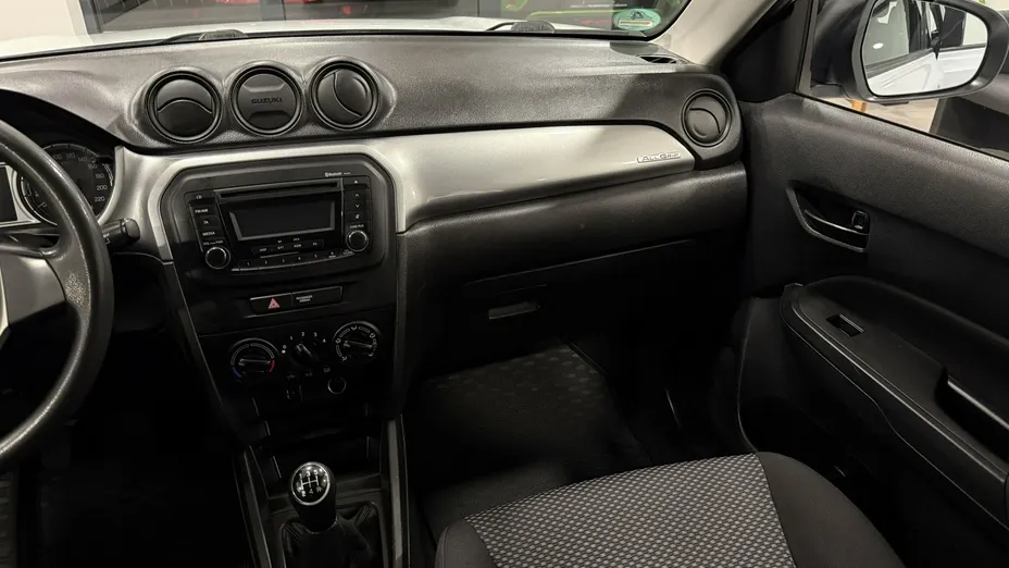 SUZUKI Vitara -