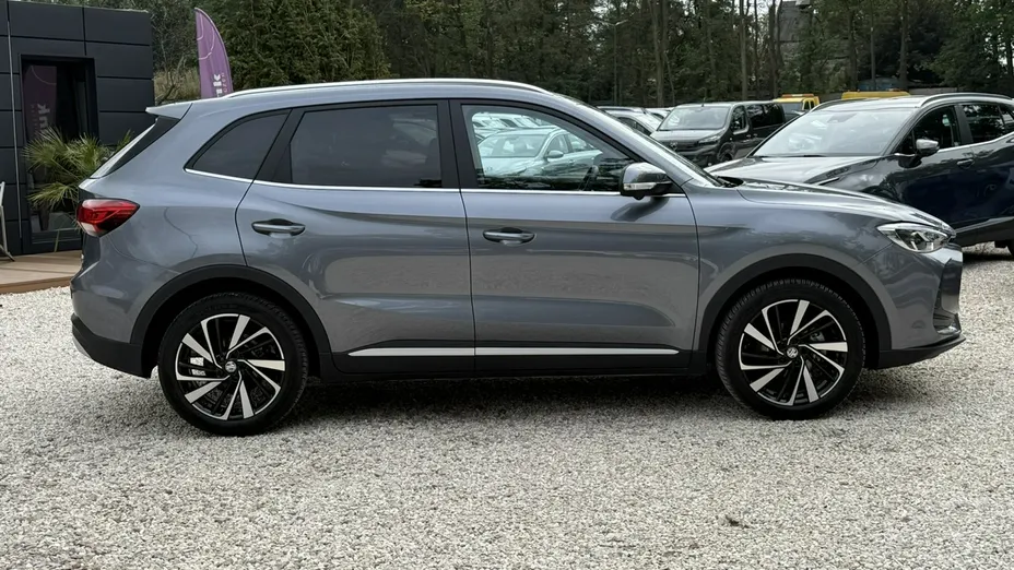 MG ZS -