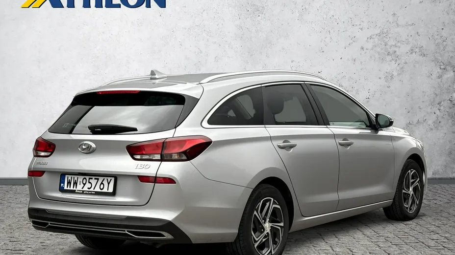 HYUNDAI i30 -