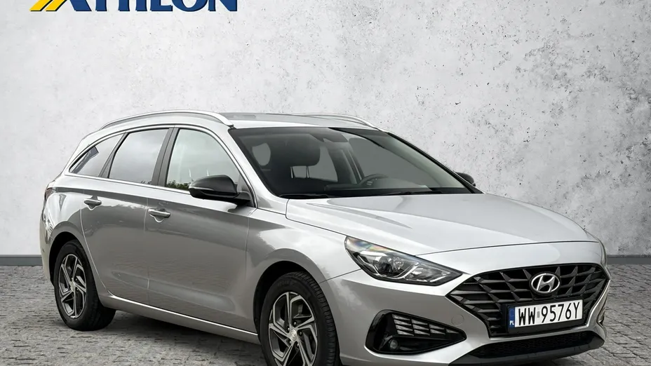HYUNDAI i30 -