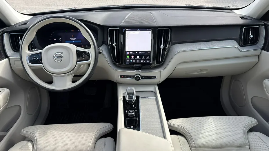 VOLVO XC60 -
