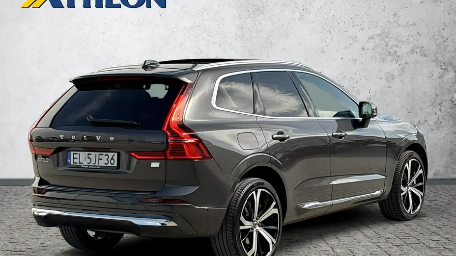 VOLVO XC60 -