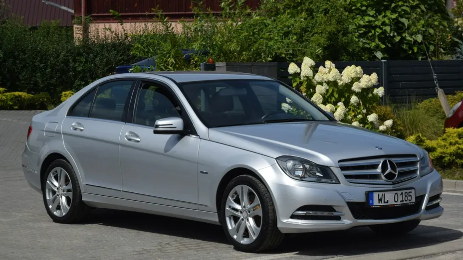MERCEDES-BENZ C Klasa -