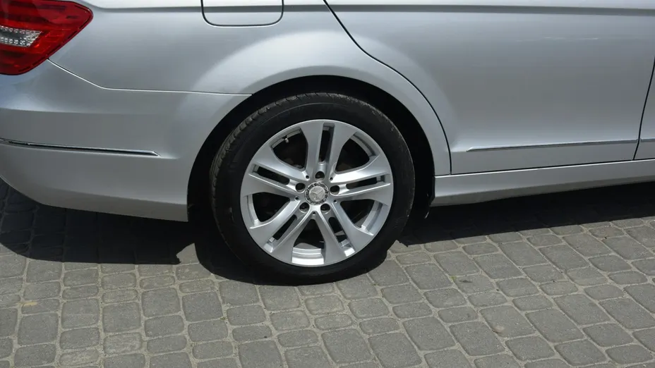 MERCEDES-BENZ C Klasa -