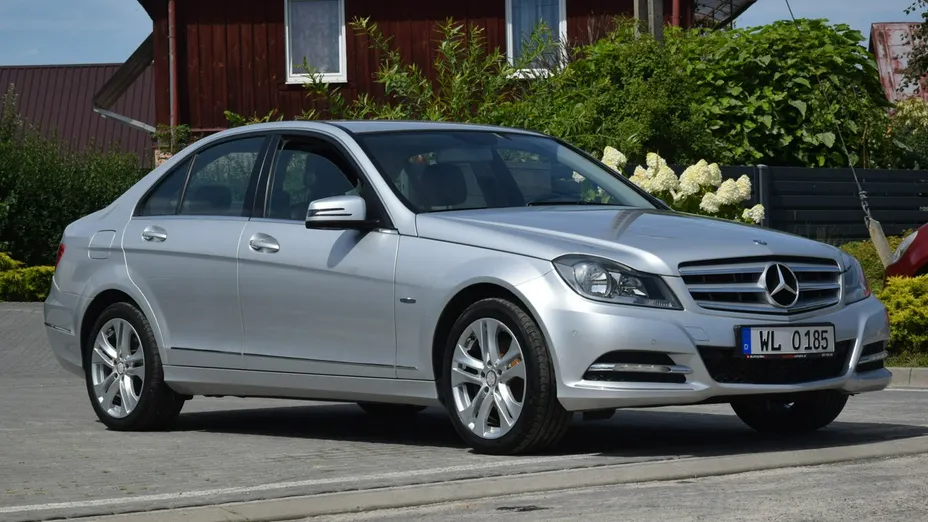 MERCEDES-BENZ C Klasa -