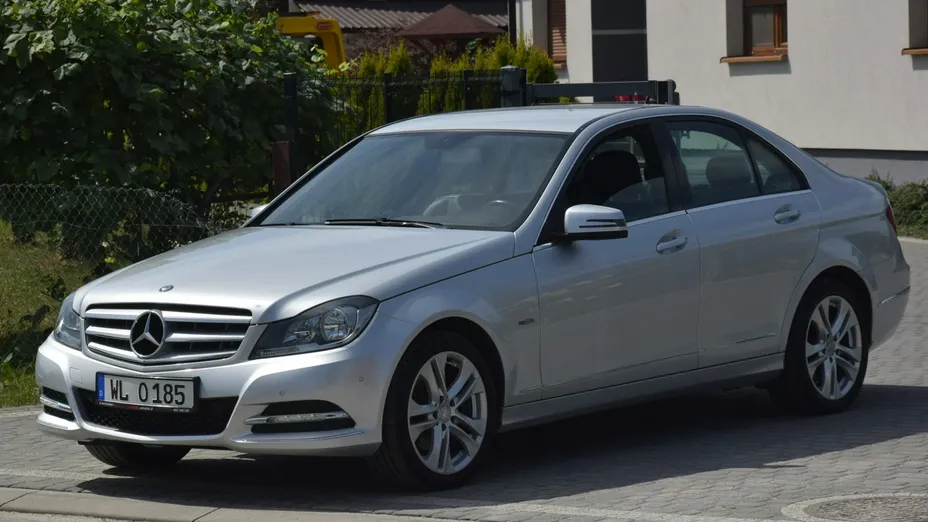 MERCEDES-BENZ C Klasa -