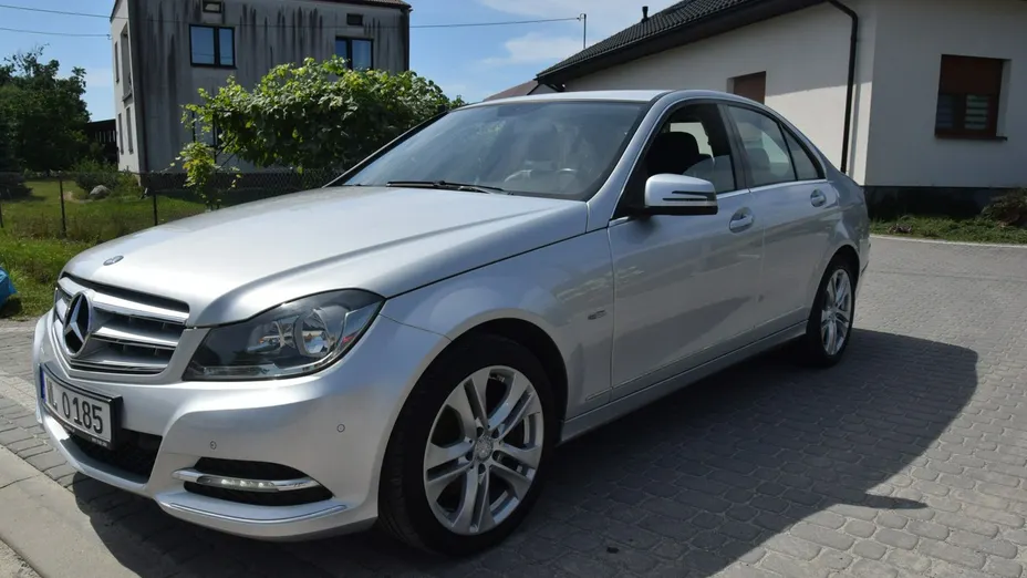MERCEDES-BENZ C Klasa -