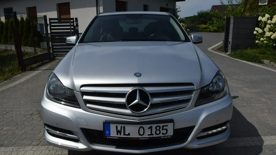 MERCEDES-BENZ C Klasa -