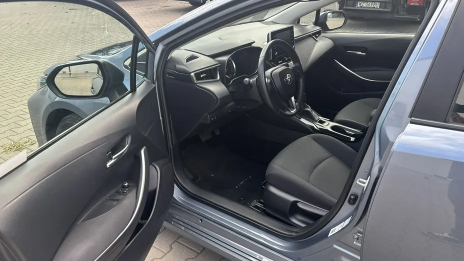 TOYOTA Corolla -