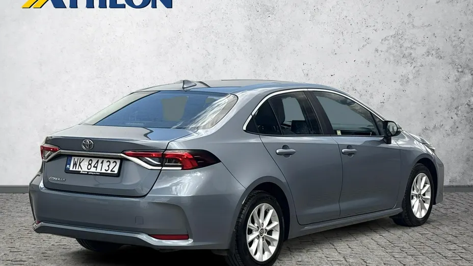 TOYOTA Corolla -