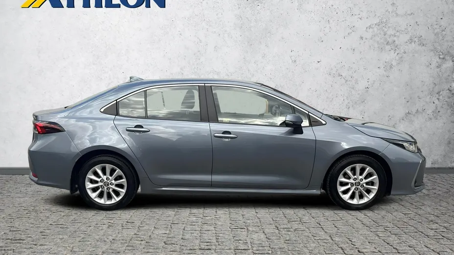 TOYOTA Corolla -