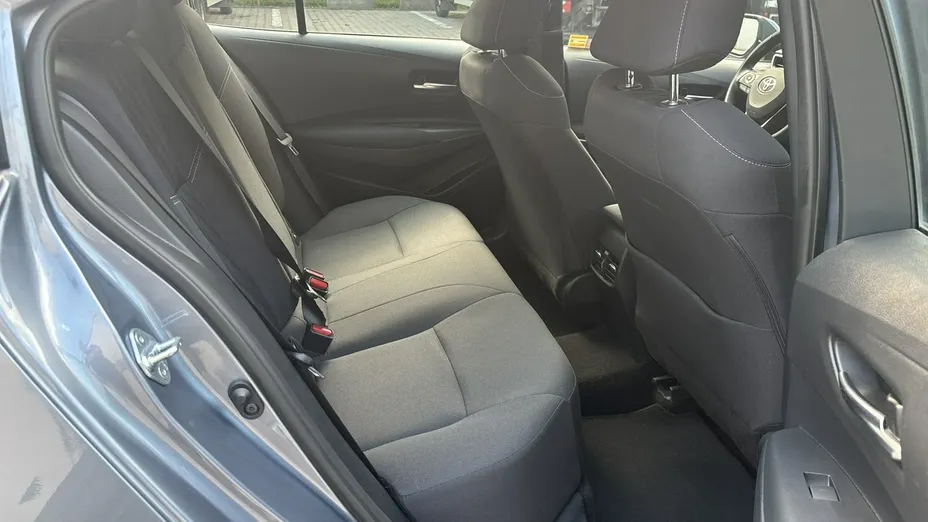 TOYOTA Corolla -