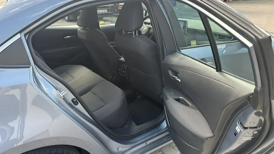 TOYOTA Corolla -