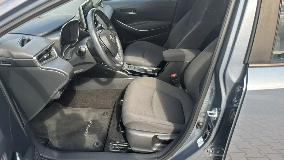 TOYOTA Corolla -