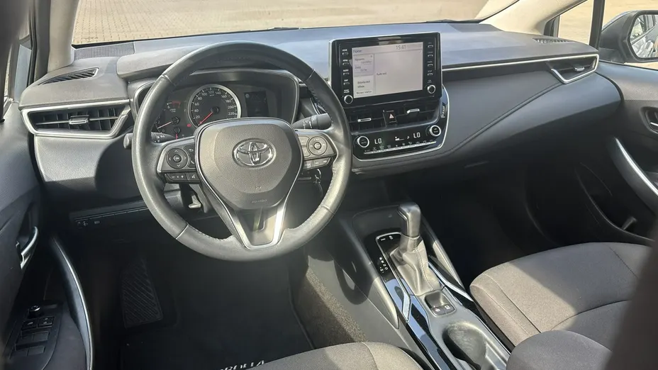 TOYOTA Corolla -