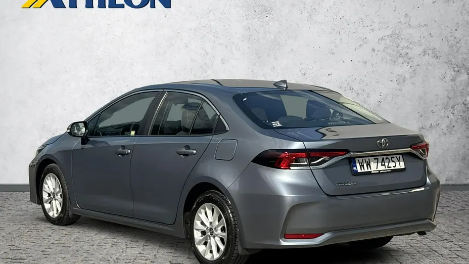 TOYOTA Corolla -