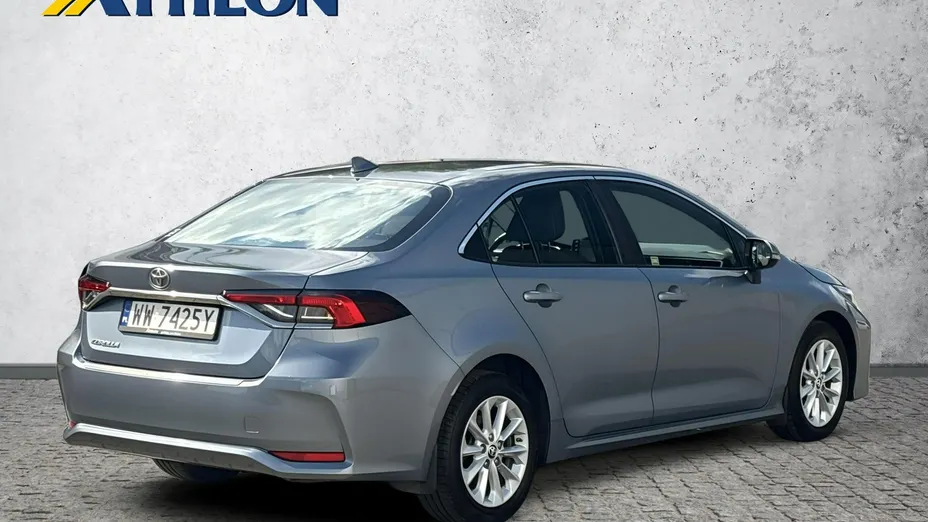 TOYOTA Corolla -