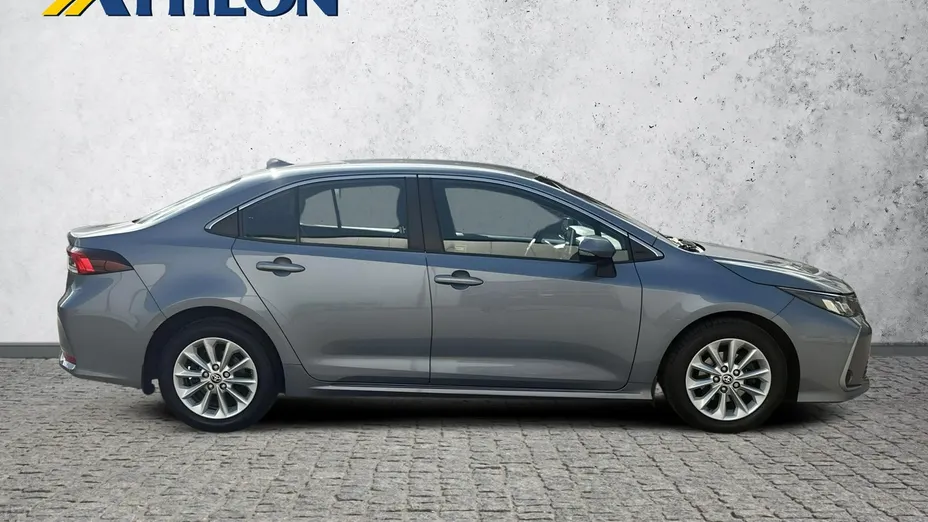 TOYOTA Corolla -