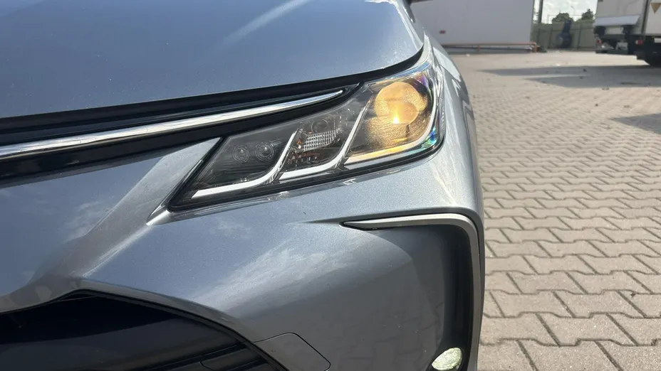 TOYOTA Corolla -