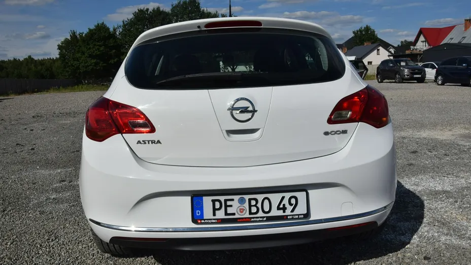 OPEL Astra -