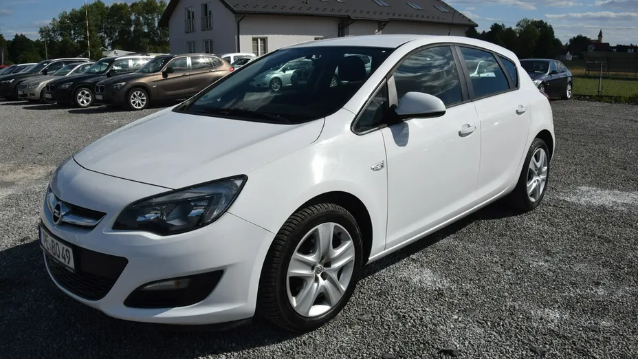 OPEL Astra -