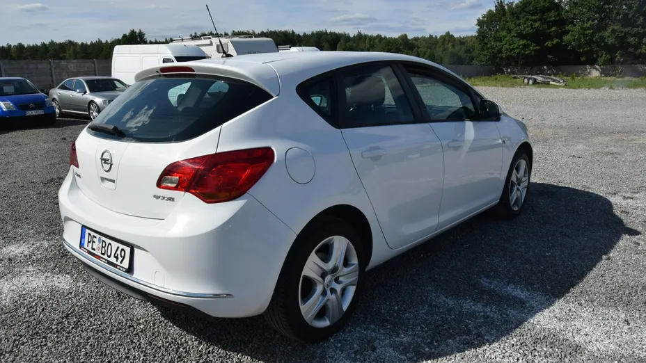 OPEL Astra -
