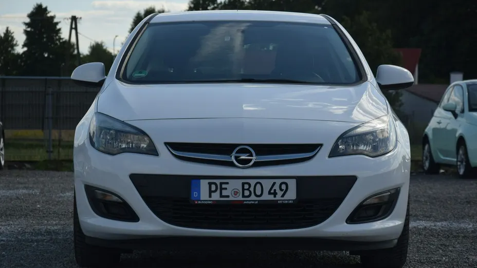 OPEL Astra -