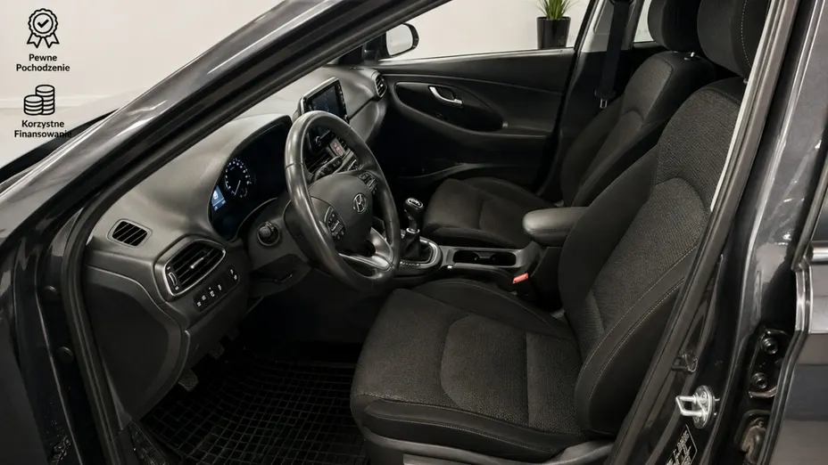 HYUNDAI i30 -
