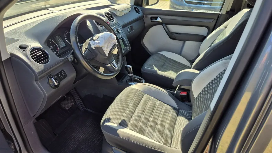 VOLKSWAGEN Caddy -