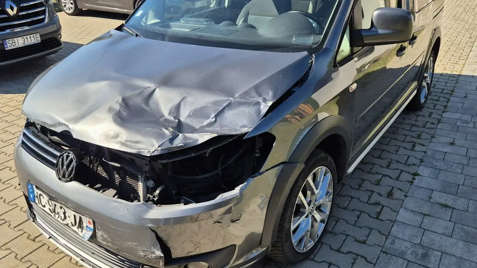 VOLKSWAGEN Caddy -