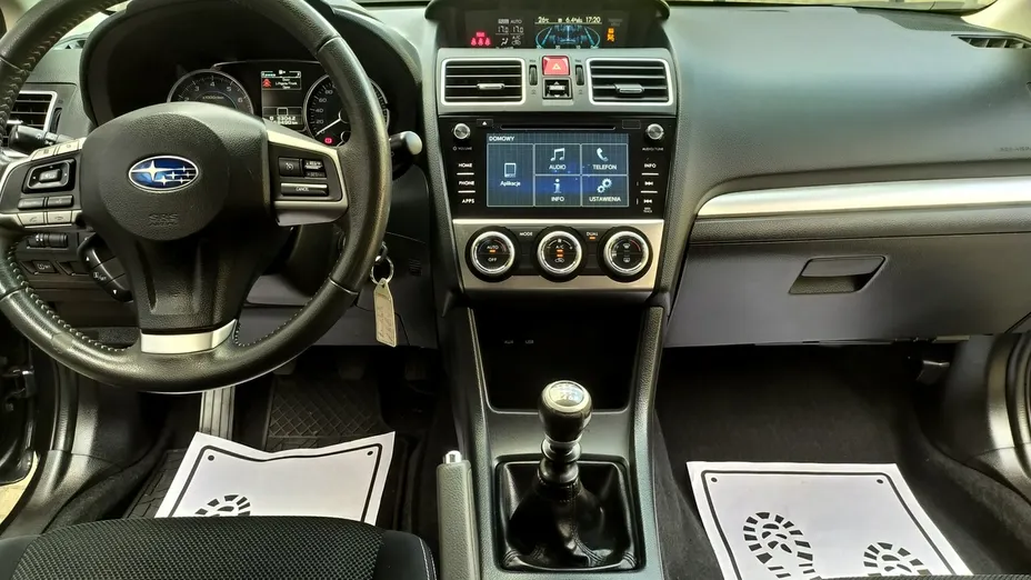 SUBARU XV -