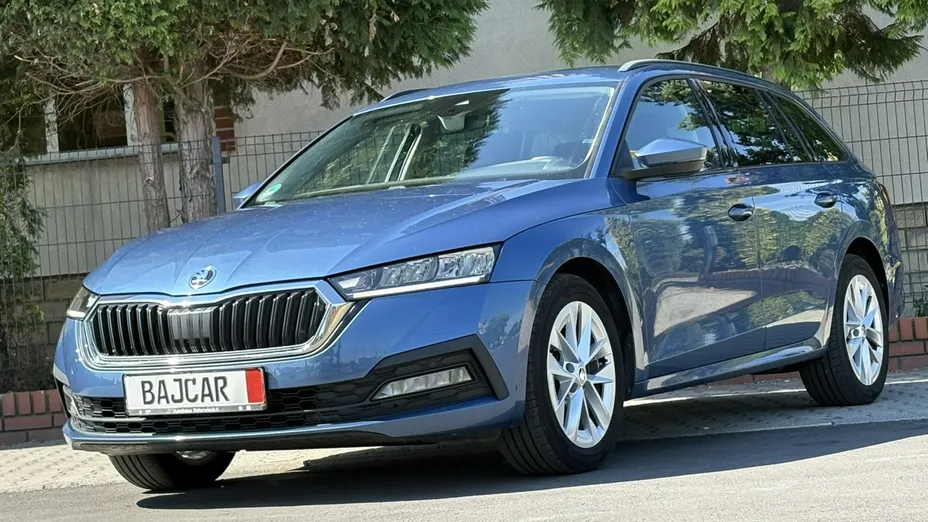 SKODA Octavia -