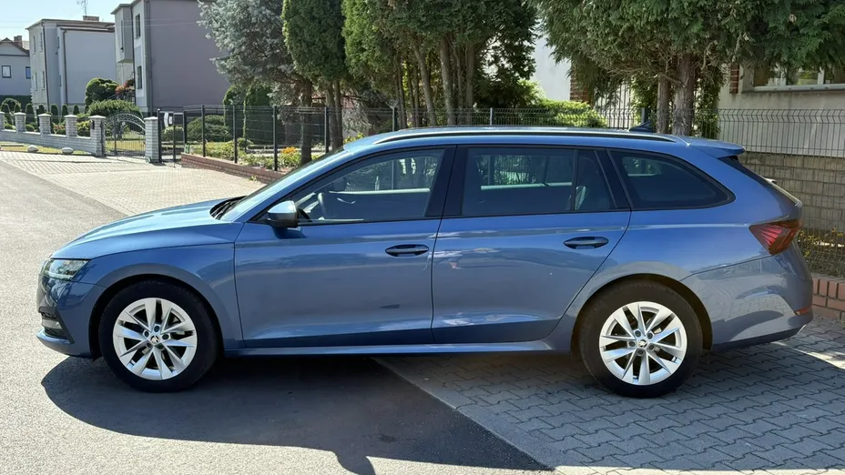 SKODA Octavia -