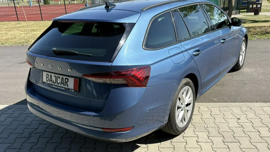 SKODA Octavia -