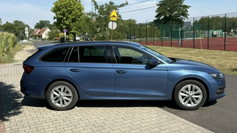 SKODA Octavia -