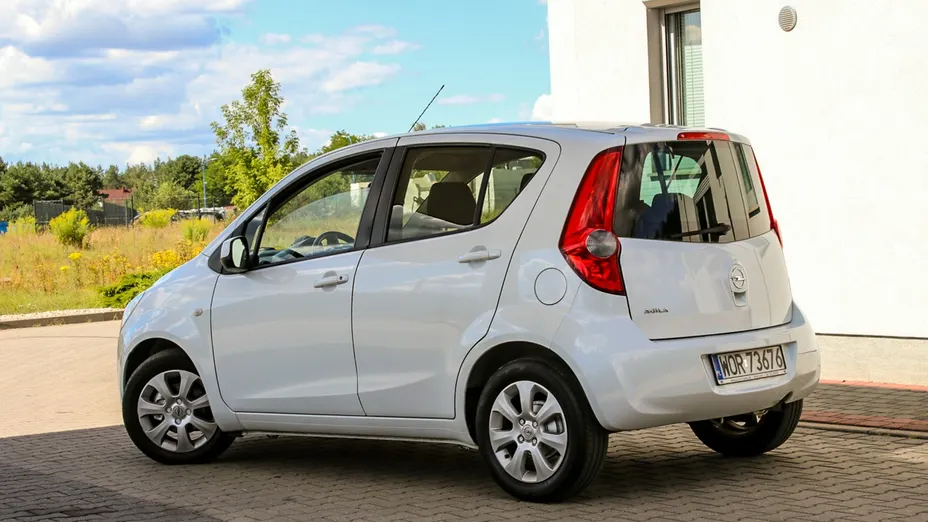 OPEL Agila -