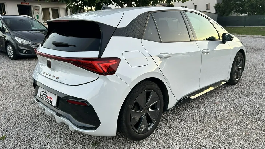 CUPRA Born -