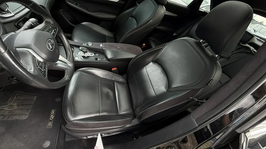 INFINITI QX50 -