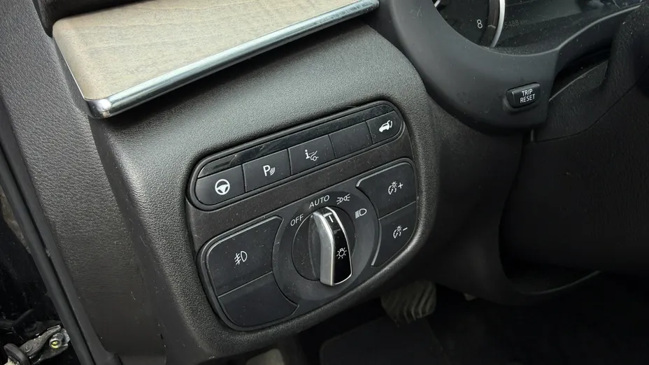 INFINITI QX50 -