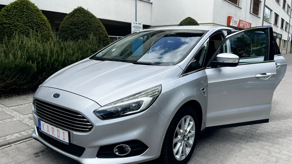 FORD S-MAX -