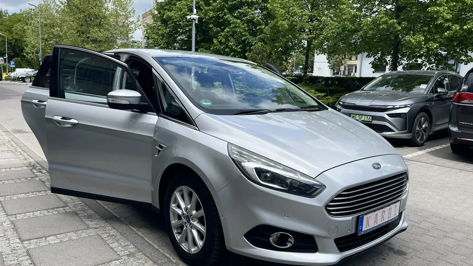 FORD S-MAX -