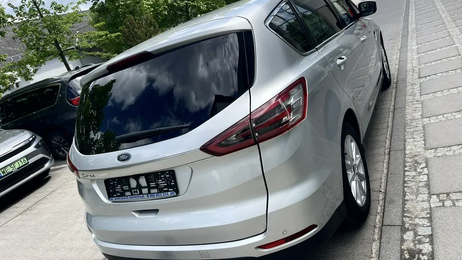FORD S-MAX -