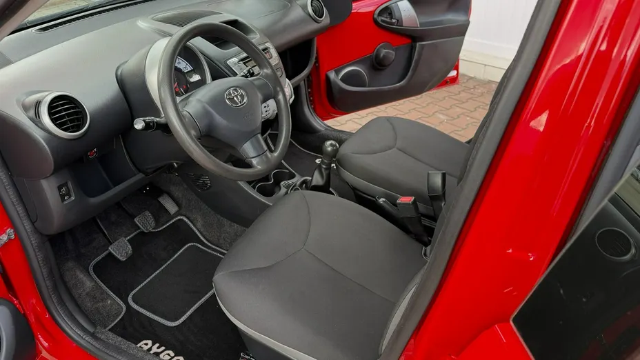 TOYOTA Aygo -