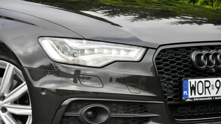 AUDI A6 -