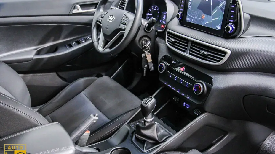 HYUNDAI Tucson -